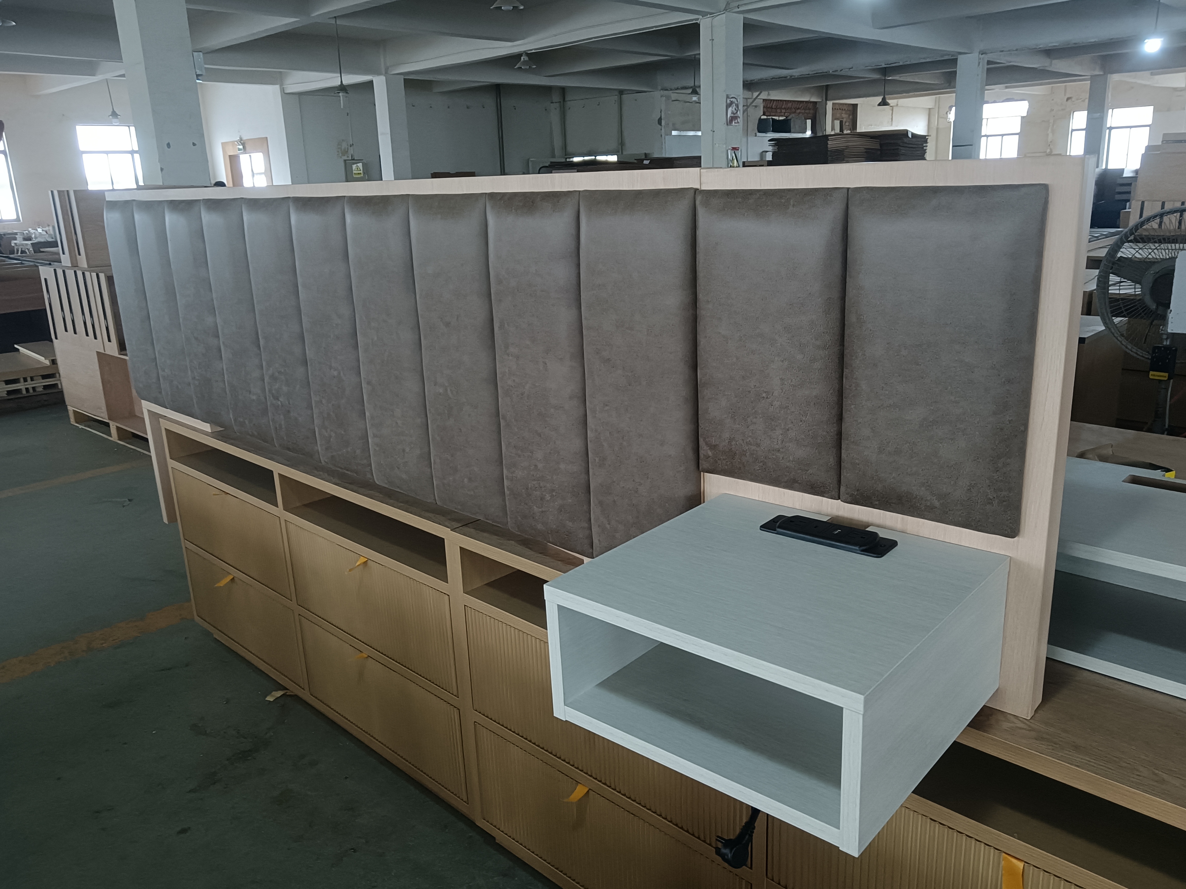 Queen Headboard Right