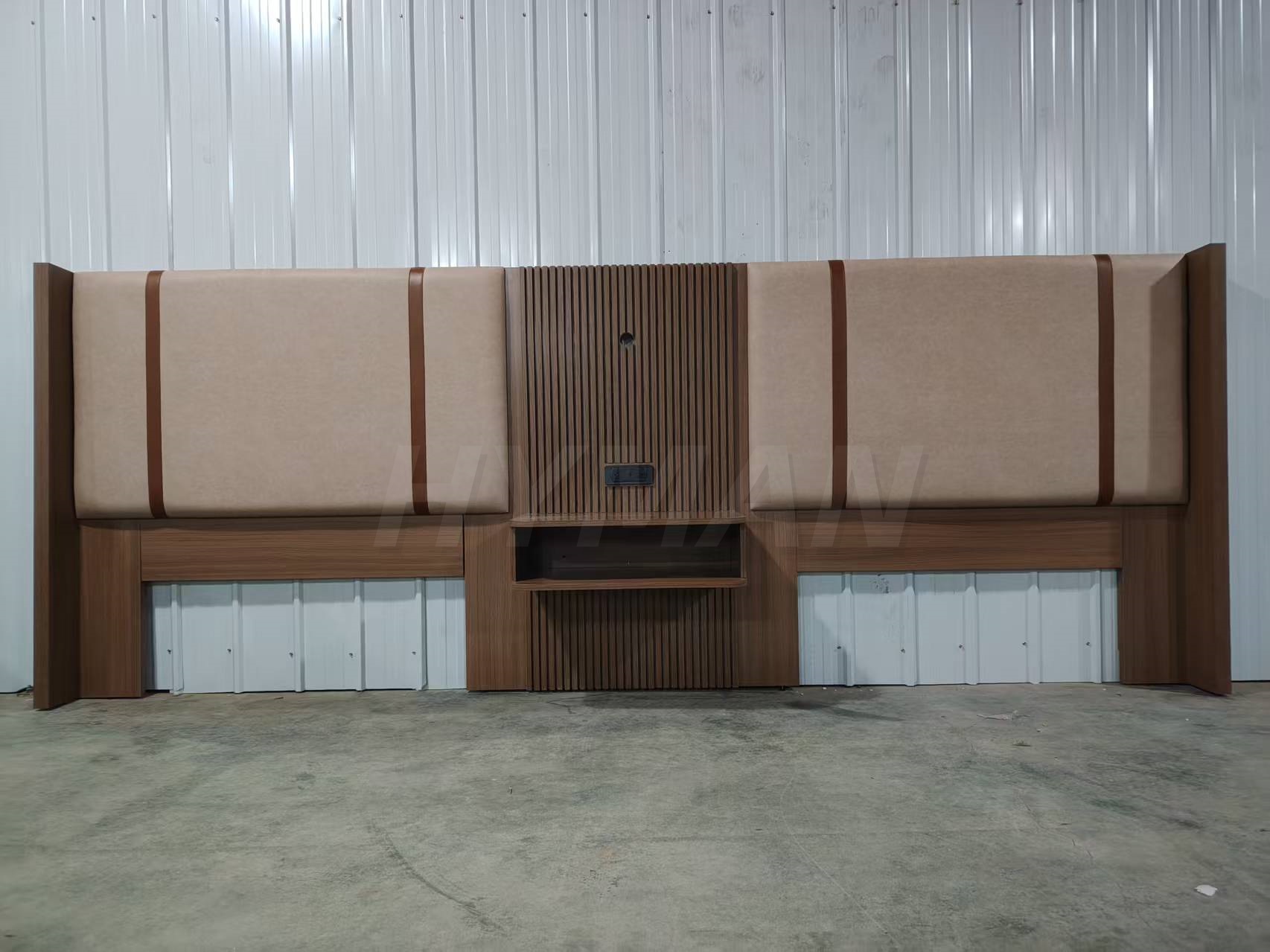 HIG-203 | Queen Size Headboard System with Integrated Floating Nightstands & Power