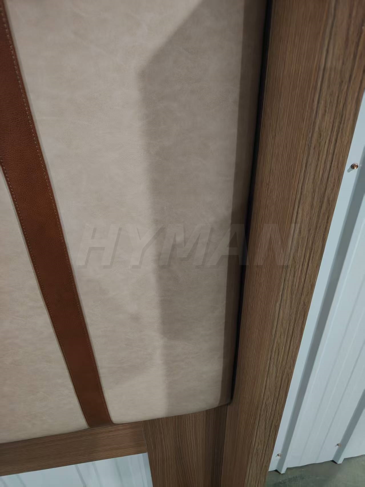 HIG-203 | Queen Size Headboard System with Integrated Floating Nightstands & Power