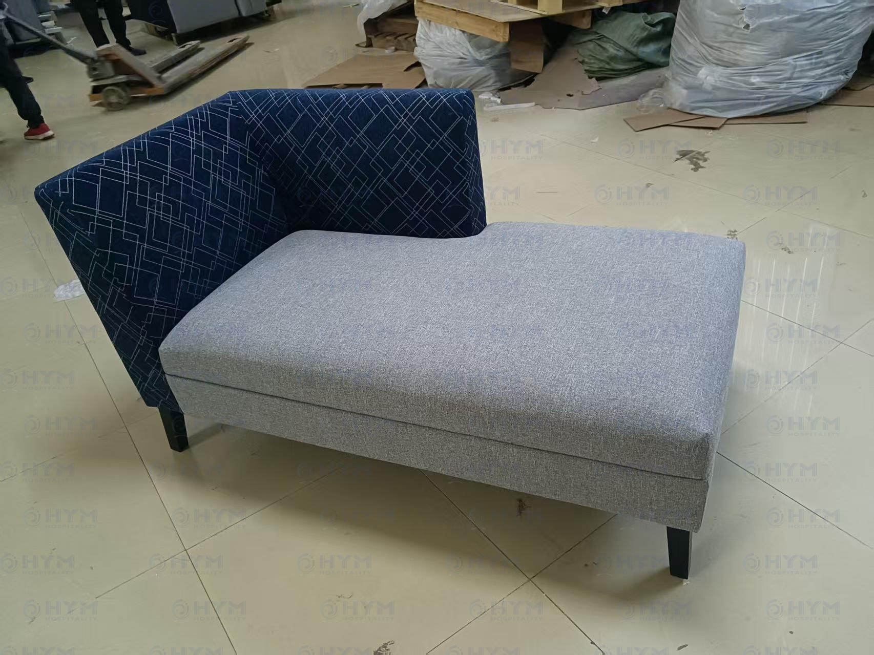 HIE Chaise Lounge4