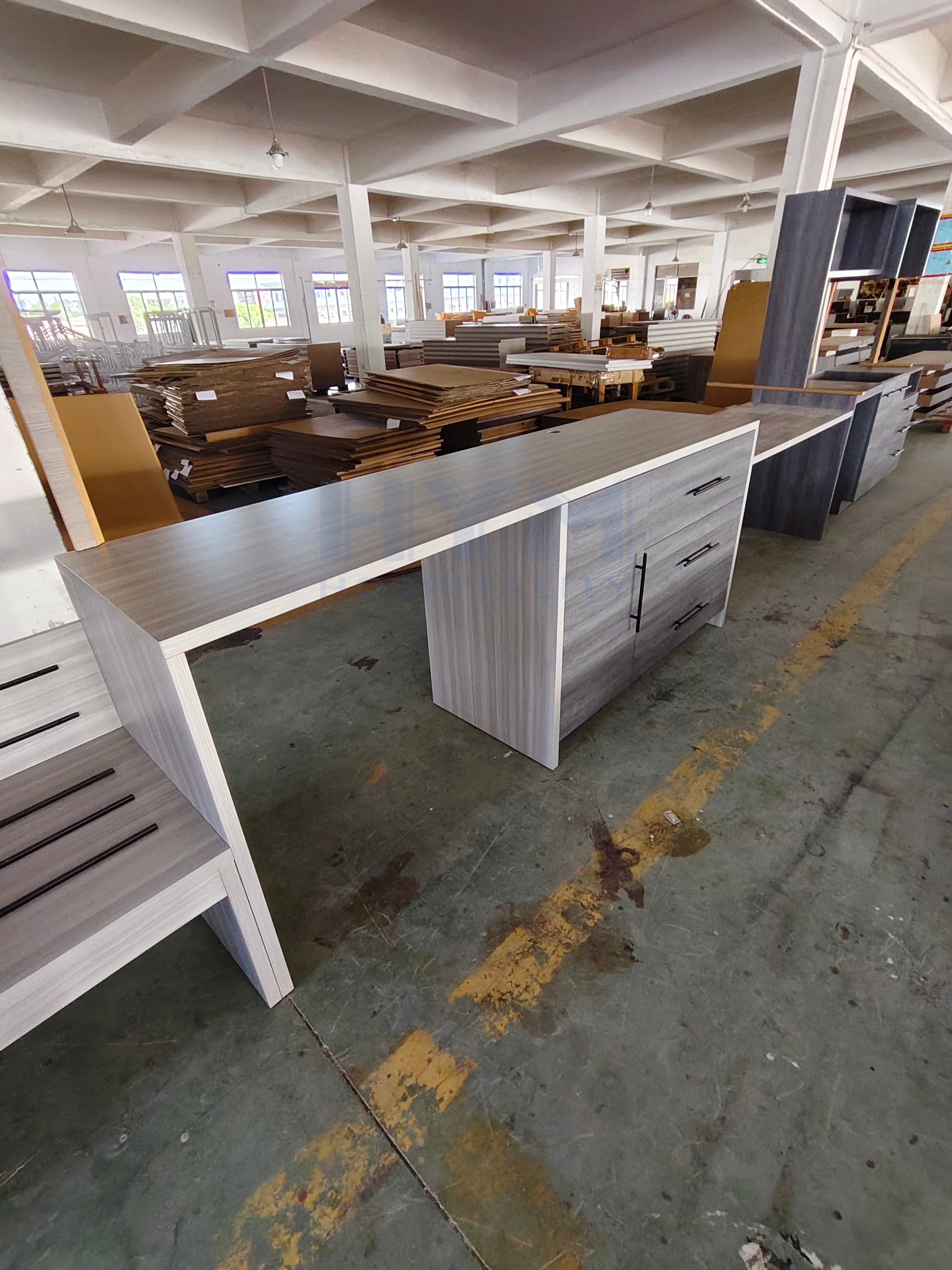 working wall by home2 