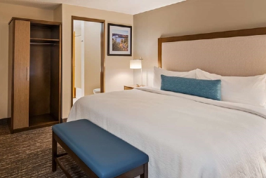 hotel guestroom furniture