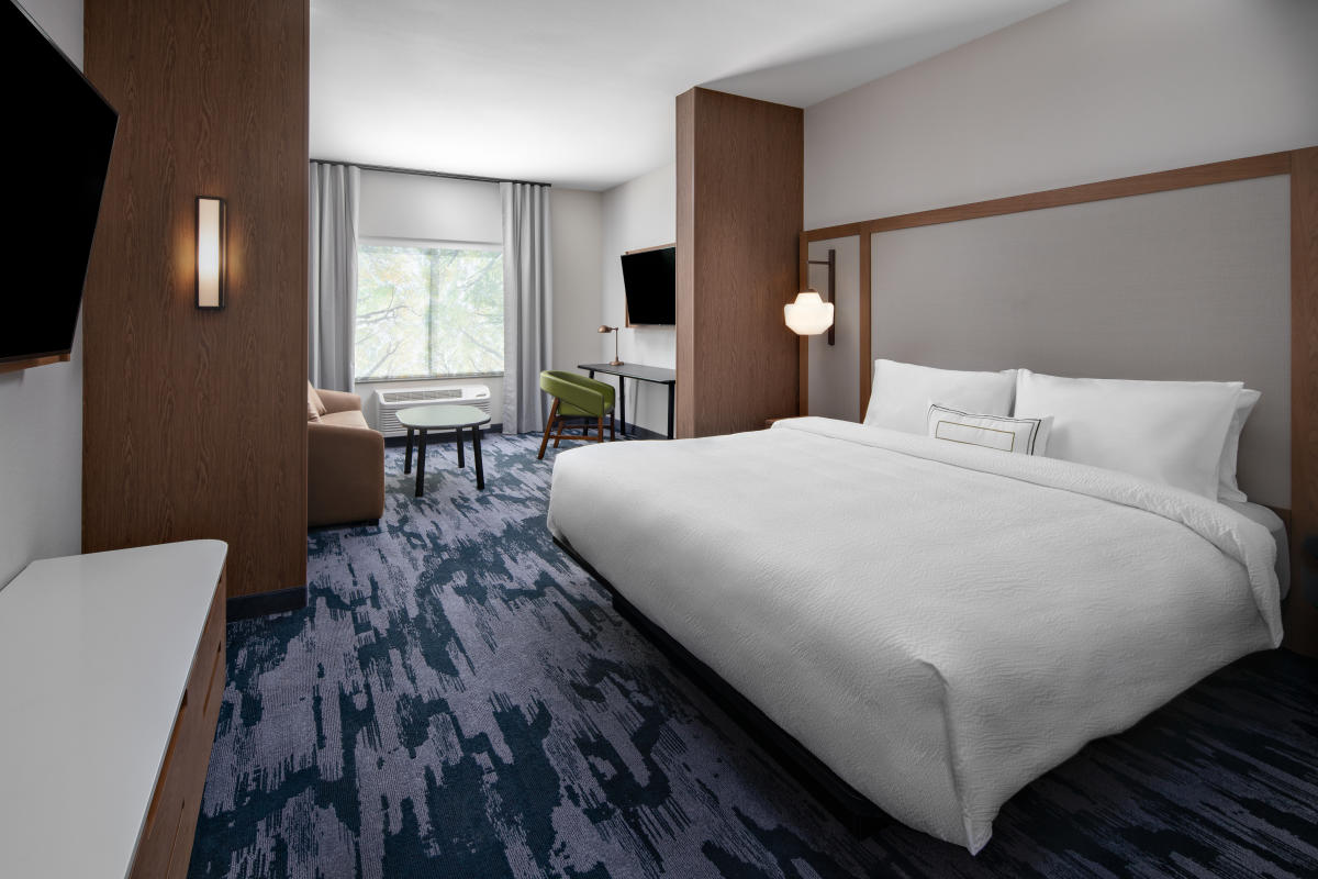 Marriott brand-compliant guestroom furniture package for Fairfield Inn and Suites hotel room